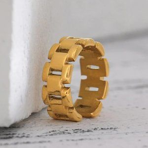 NEW 18K Gold Plated Link Chain Ring